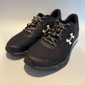 Men's UA Charged Escape 3 Evo Running Shoes Size 9, New Without Tags